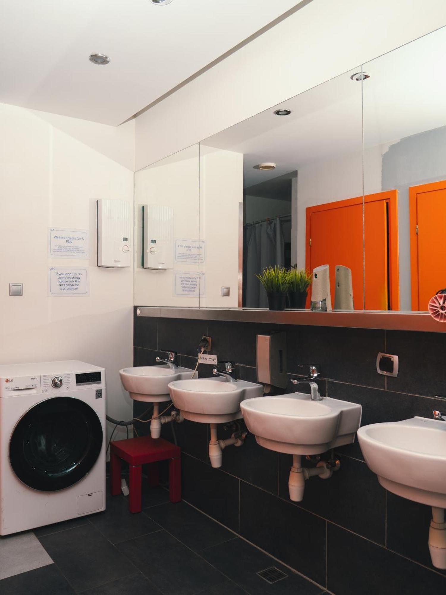 Lazemaze Hostel Krasków Εξωτερικό φωτογραφία